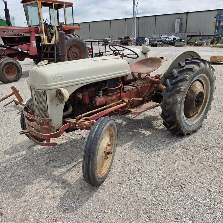 FORD 8N