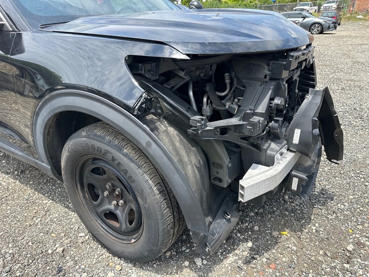 #41-•-2020-ford-interceptor-suv-image-11