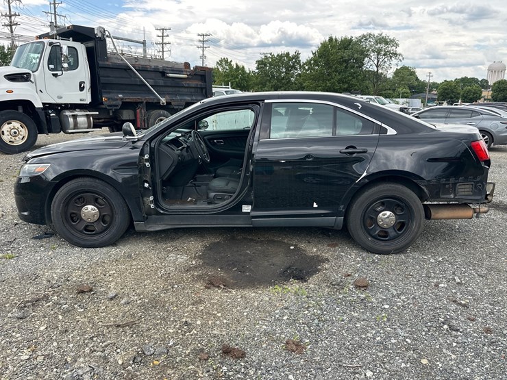 #49-•-2017-ford-interceptor-image-4