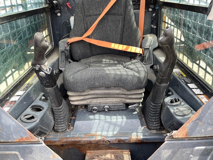 #1087-•-john-deere-319gr-skid-steer-image-16