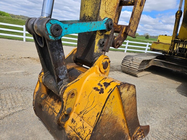 kobelco-sk220-lc-image-10