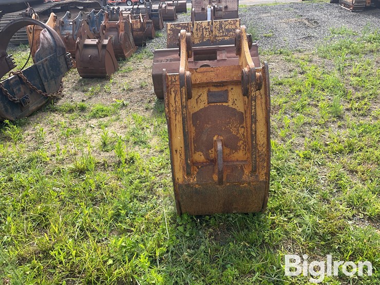 c&p-def-24”-excavator-bucket-image-6