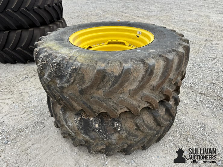 john-deere-12-image-3