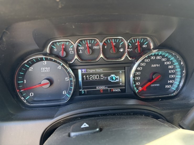 2018-chevrolet-tahoe-image-28