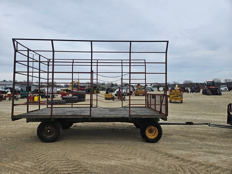 #5215-•-bale-wagon-minnesota-gear-image-6