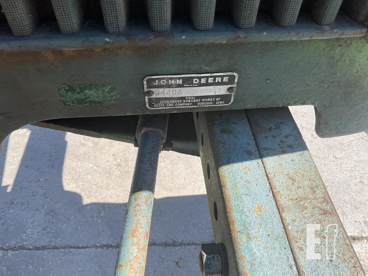 1977-john-deere-2440-image-18