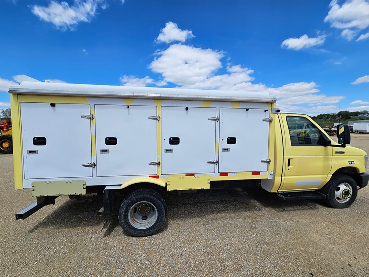 2018-ford-e450-image-6