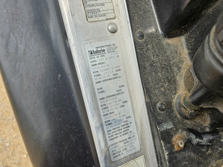 #5222-•-2015-peterbilt-garbage-truck-image-63