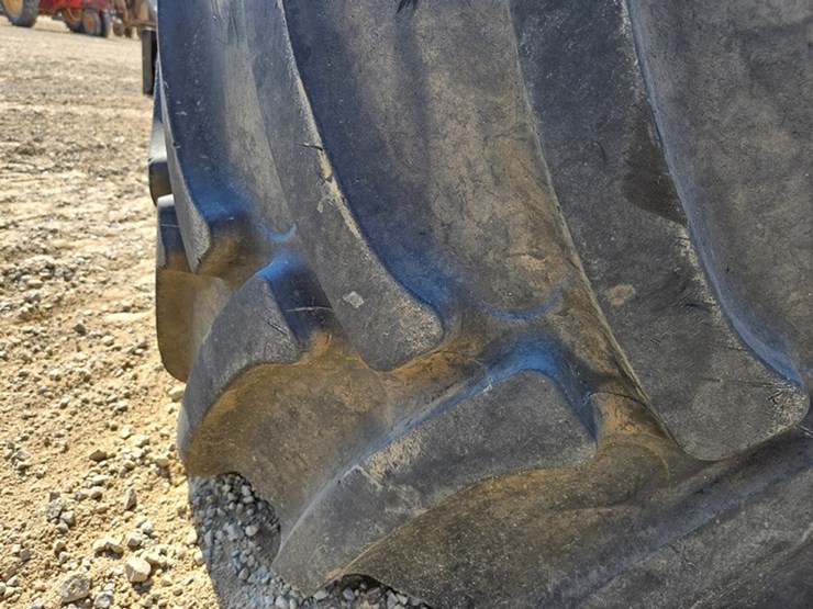 #5204-•-650/45r-22.5-tire-image-3