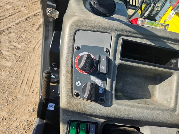 2019-wacker-neuson-th627-image-28