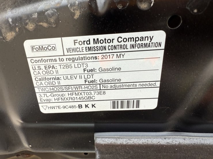 2017-ford-explorer-image-14