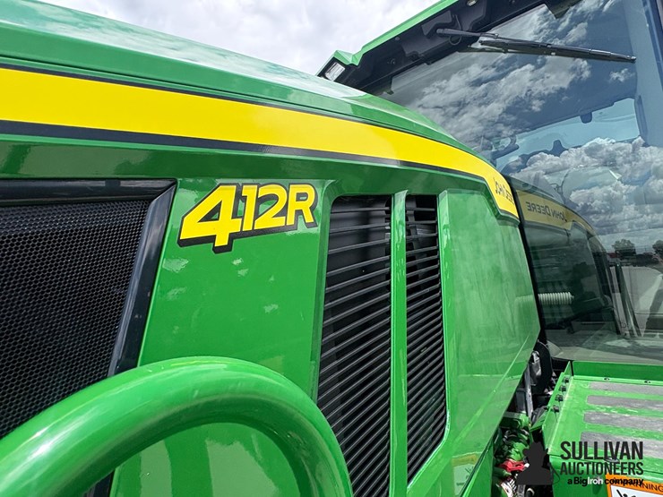 2024-john-deere-412r-image-14