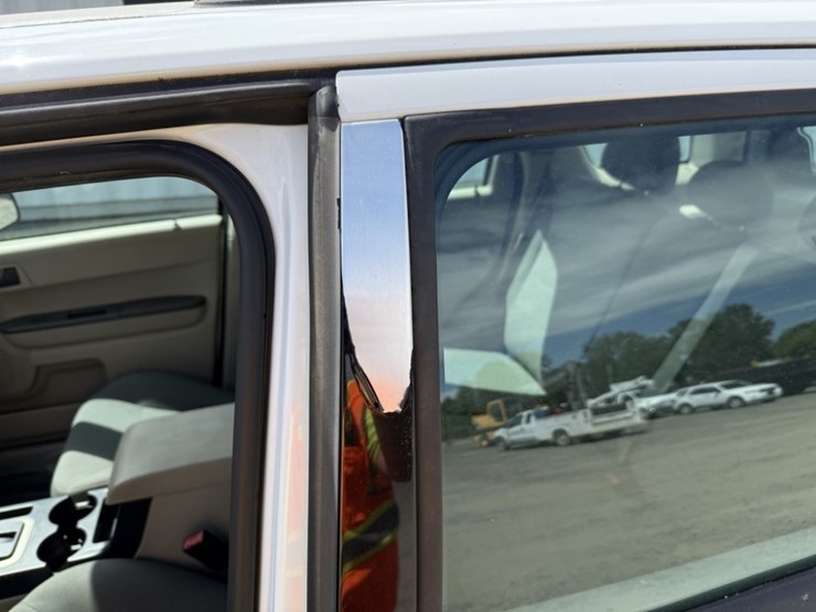 2008-ford-escape-image-25