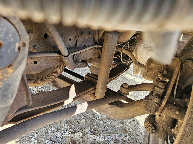 2004-international-durastar-4300-image-11