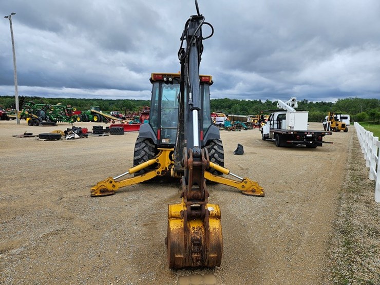 deere-310sj-image-4