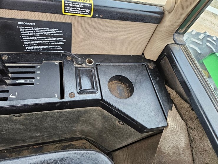 john-deere-8570-image-48