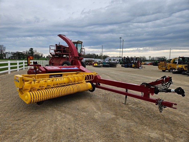 new-holland-fp240-image-7