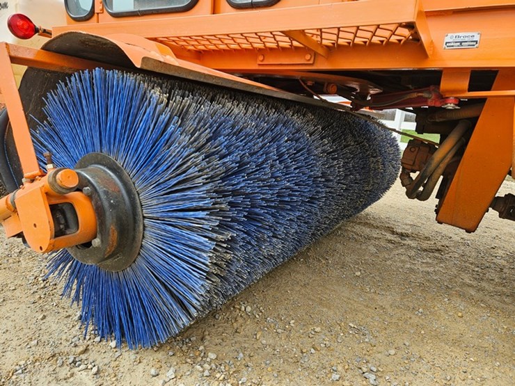 #5061-•-broce-sweeper-broom-image-19