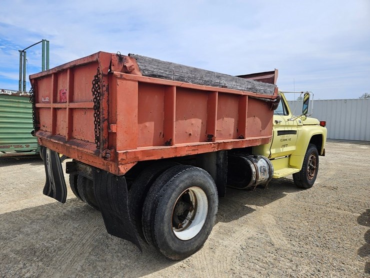 1975-ford-f750-image-41