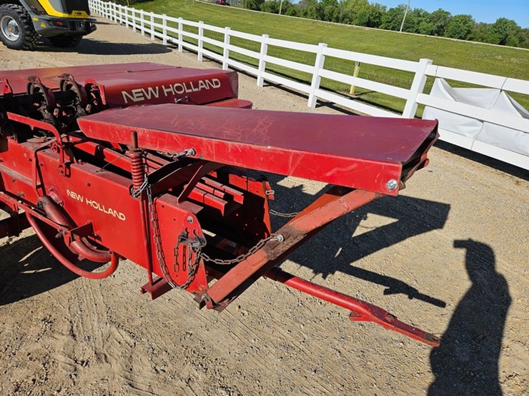 new-holland-268-image-21