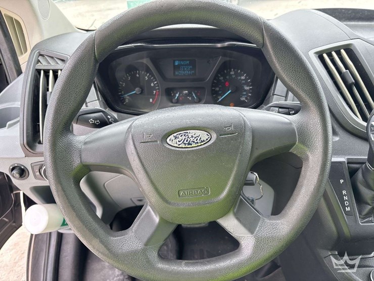 2017-ford-transit-image-13