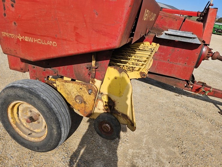 new-holland-276-image-48