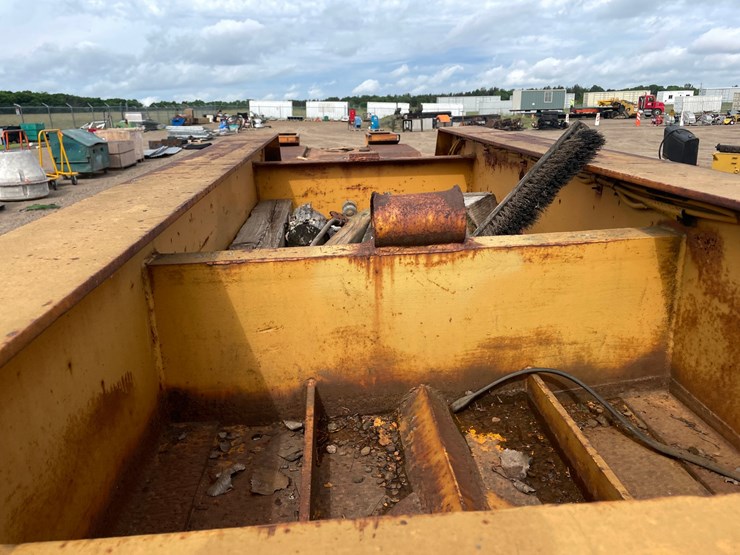 #1222-•-1977-transport-trailers-flatbed-trailer-(has-mn-title)-image-9