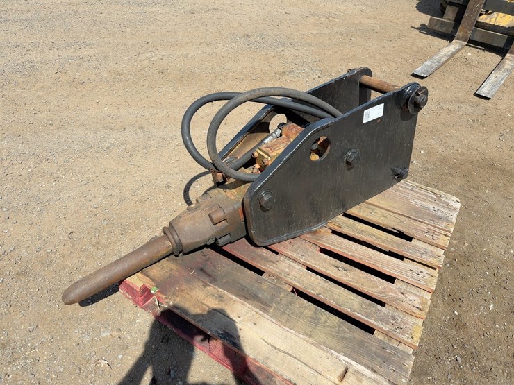 npk-hydraulic-breaker-hammer-image-1