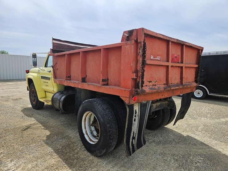 1975-ford-f750-image-39