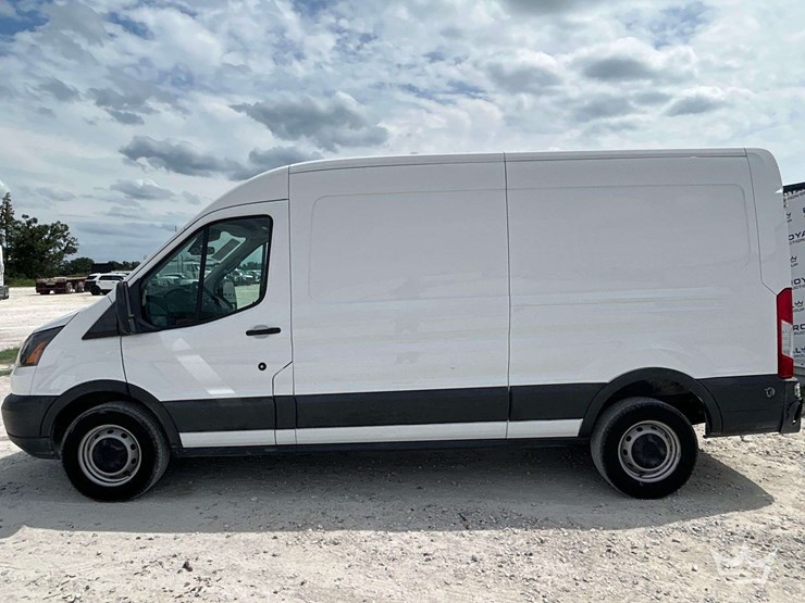2018-ford-transit-image-21