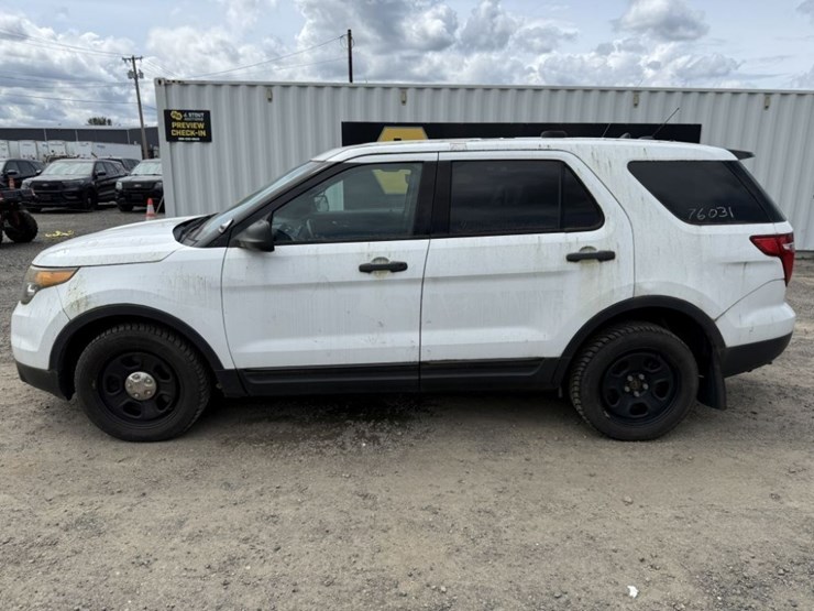 2015-ford-explorer-image-7