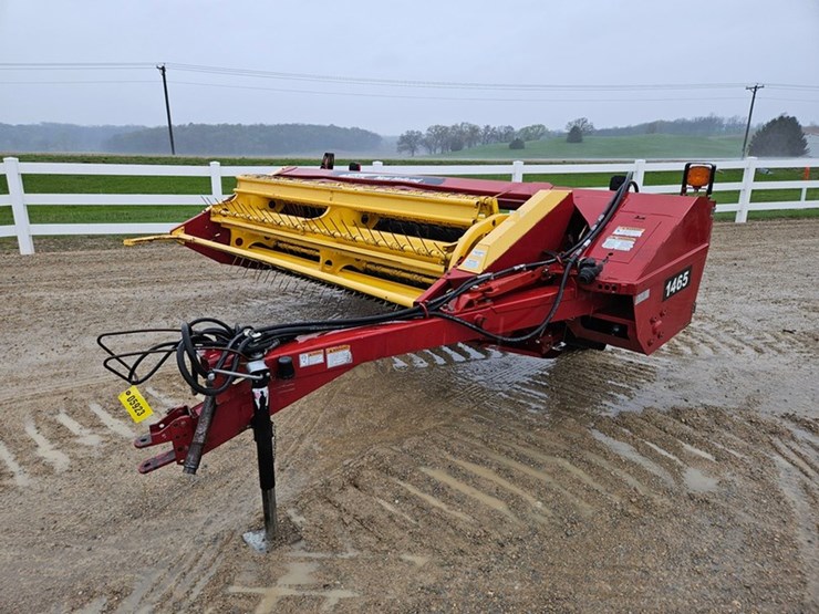 new-holland-1465-image-1