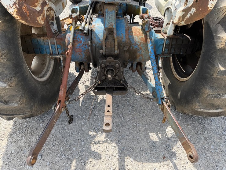ford-4600-image-11