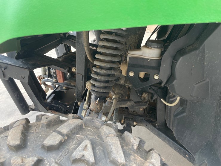 2016-john-deere-550-image-13