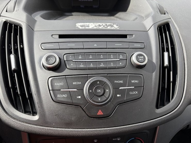 2017-ford-escape-image-29