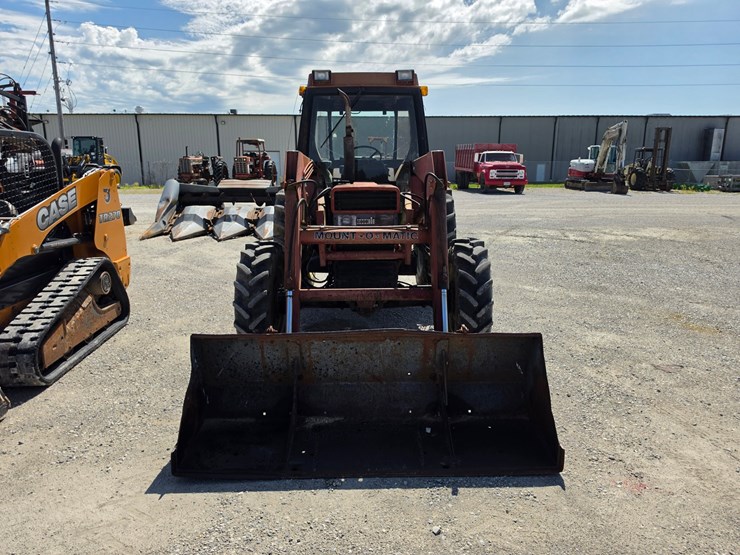 1988-case-ih-885-image-2