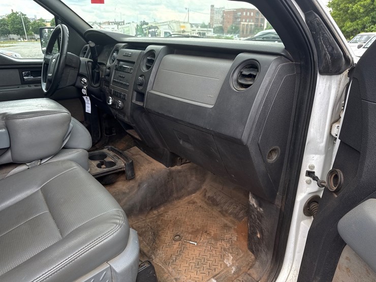 2013-ford-f150-image-48
