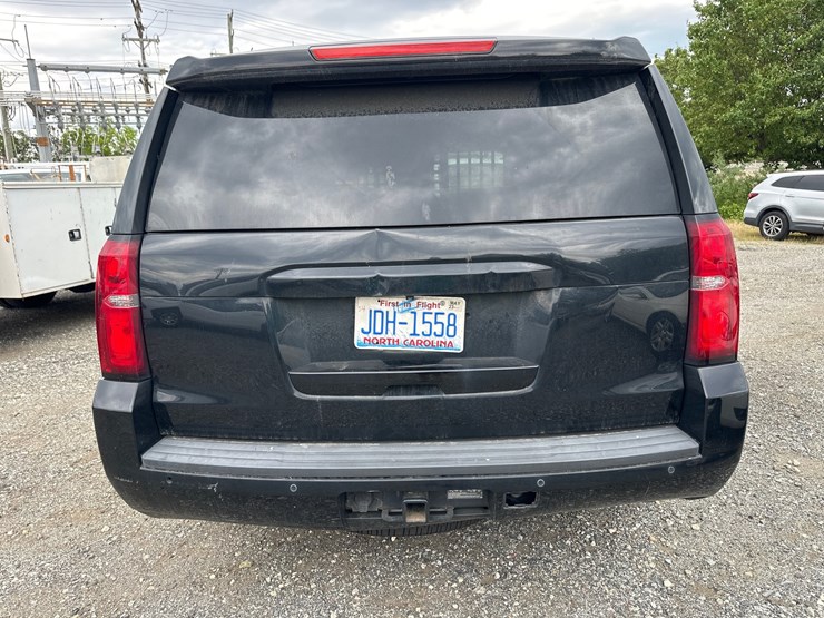 2015-chevrolet-tahoe-image-5