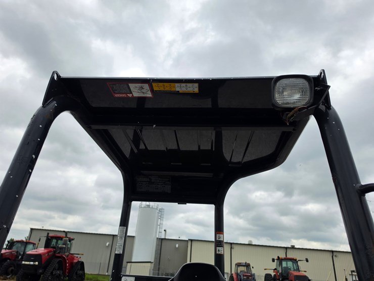 2020-deere-35g-image-7