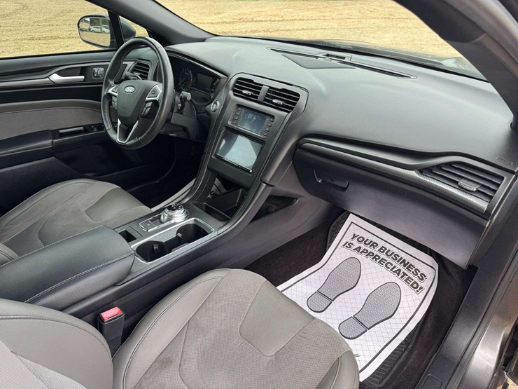 2017-ford-fusion-sport-awd-4dr-sedan---70,774-miles-image-13