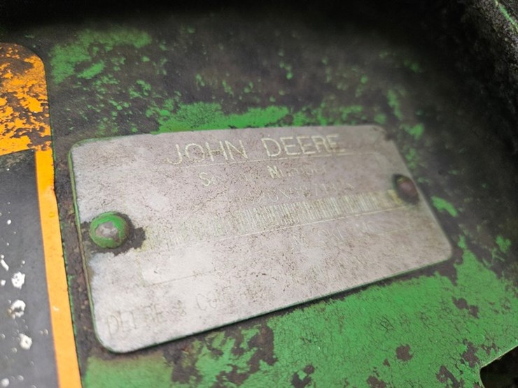 john-deere-820-image-64