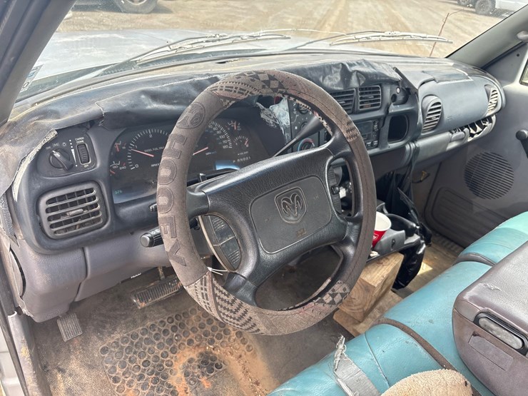 2001-dodge-ram-2500-image-7