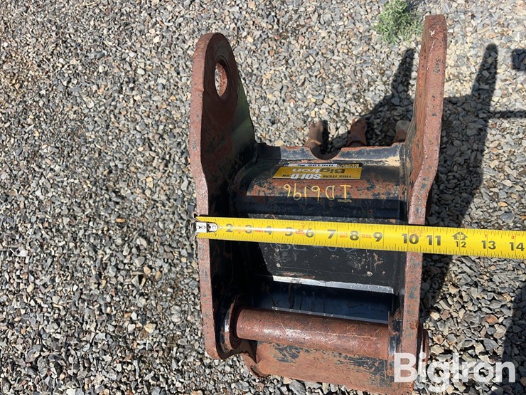 caterpillar-12-image-15