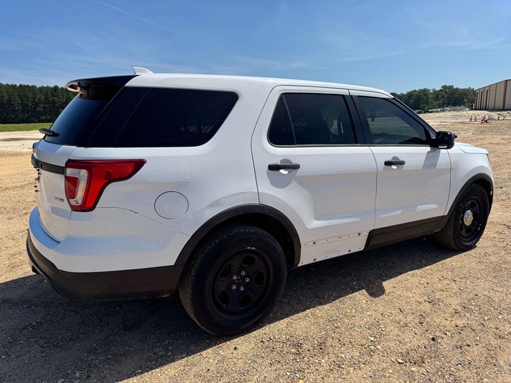 2017-ford-explorer-police-interceptor-image-3