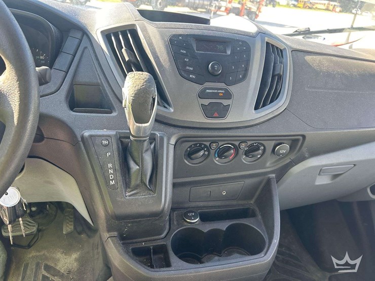 2016-ford-transit-image-15