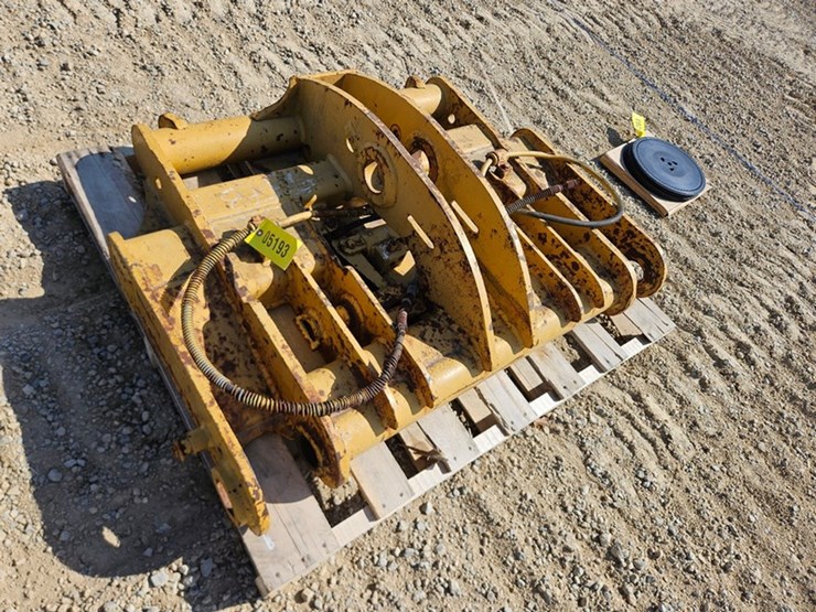 #5193-•-hydraulic-quick-coupler-plate-image-12