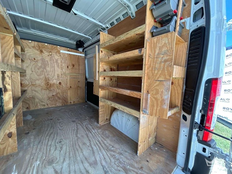 2023-ram-promaster-1500-image-22