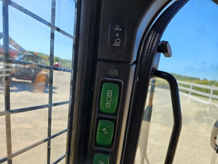 2020-wacker-neuson-st50-image-45