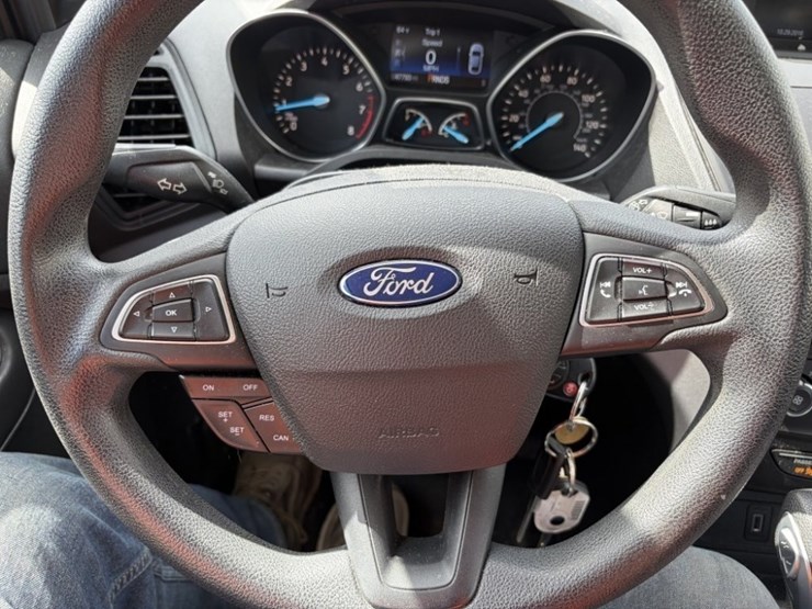 2017-ford-escape-image-28