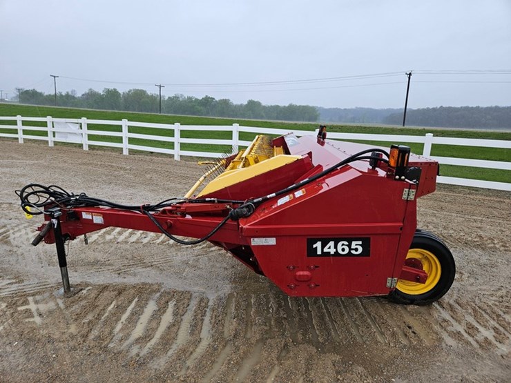 new-holland-1465-image-2